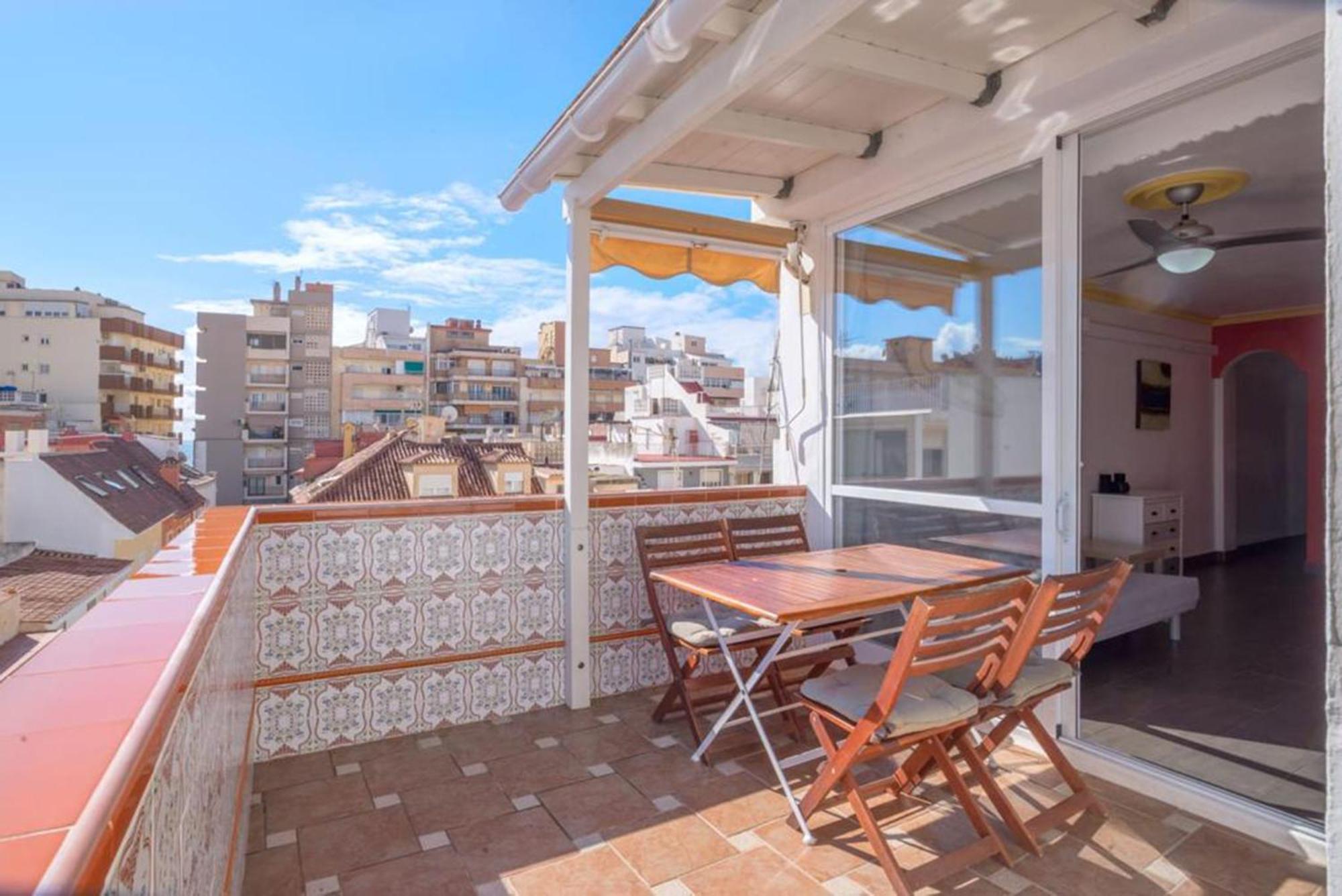 Apartment Calle Larga フエンヒロラ エクステリア 写真
