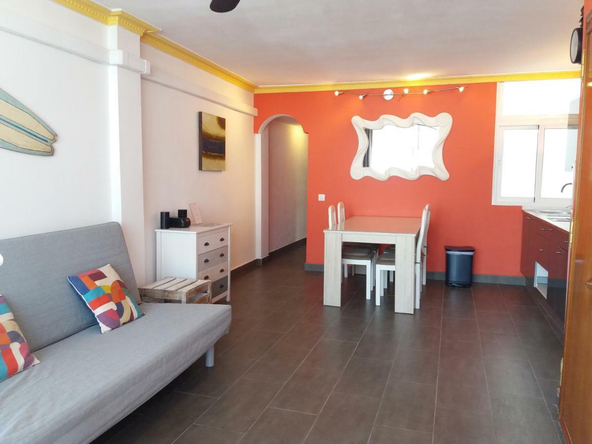 Apartment Calle Larga フエンヒロラ エクステリア 写真